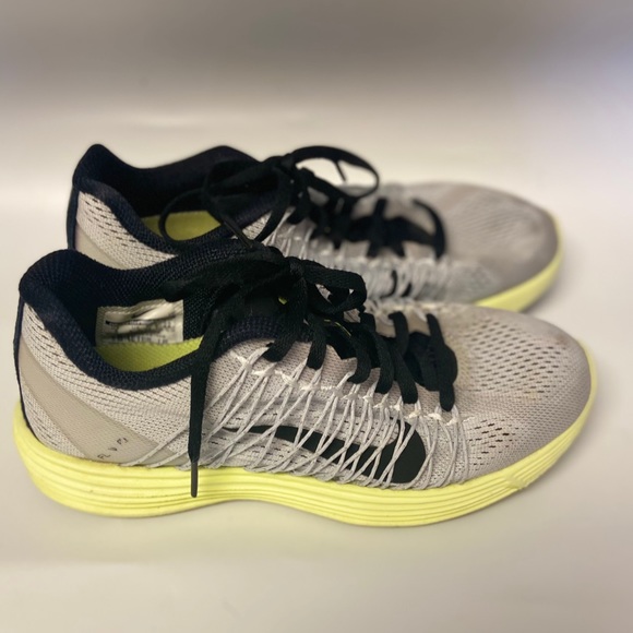 Nike road running shoes yellow gray black - Picture 2 of 7